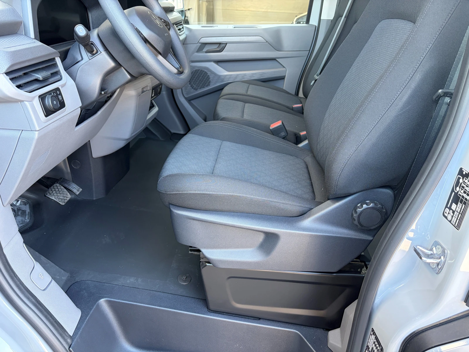 VW Transporter е-Transporter , снимка 4 - Бусове и автобуси - 55120677