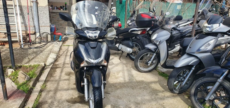 Honda Sh 125ie nu feist ABS ceiles, снимка 13 - Мотоциклети и мототехника - 49873159