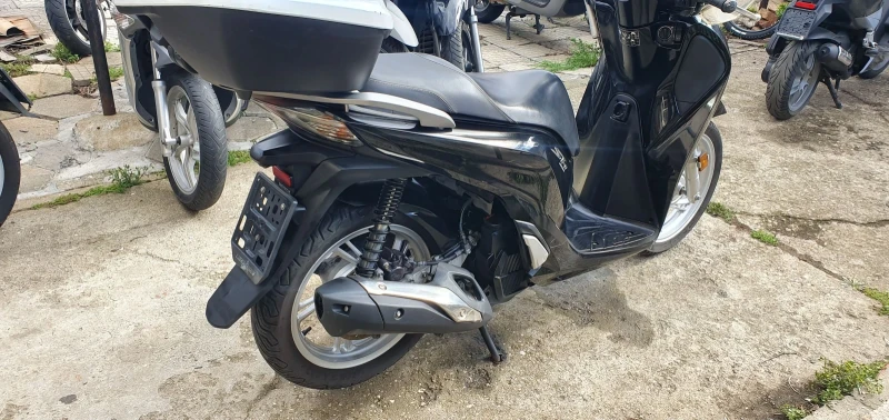 Honda Sh 125ie nu feist ABS ceiles, снимка 8 - Мотоциклети и мототехника - 49873159