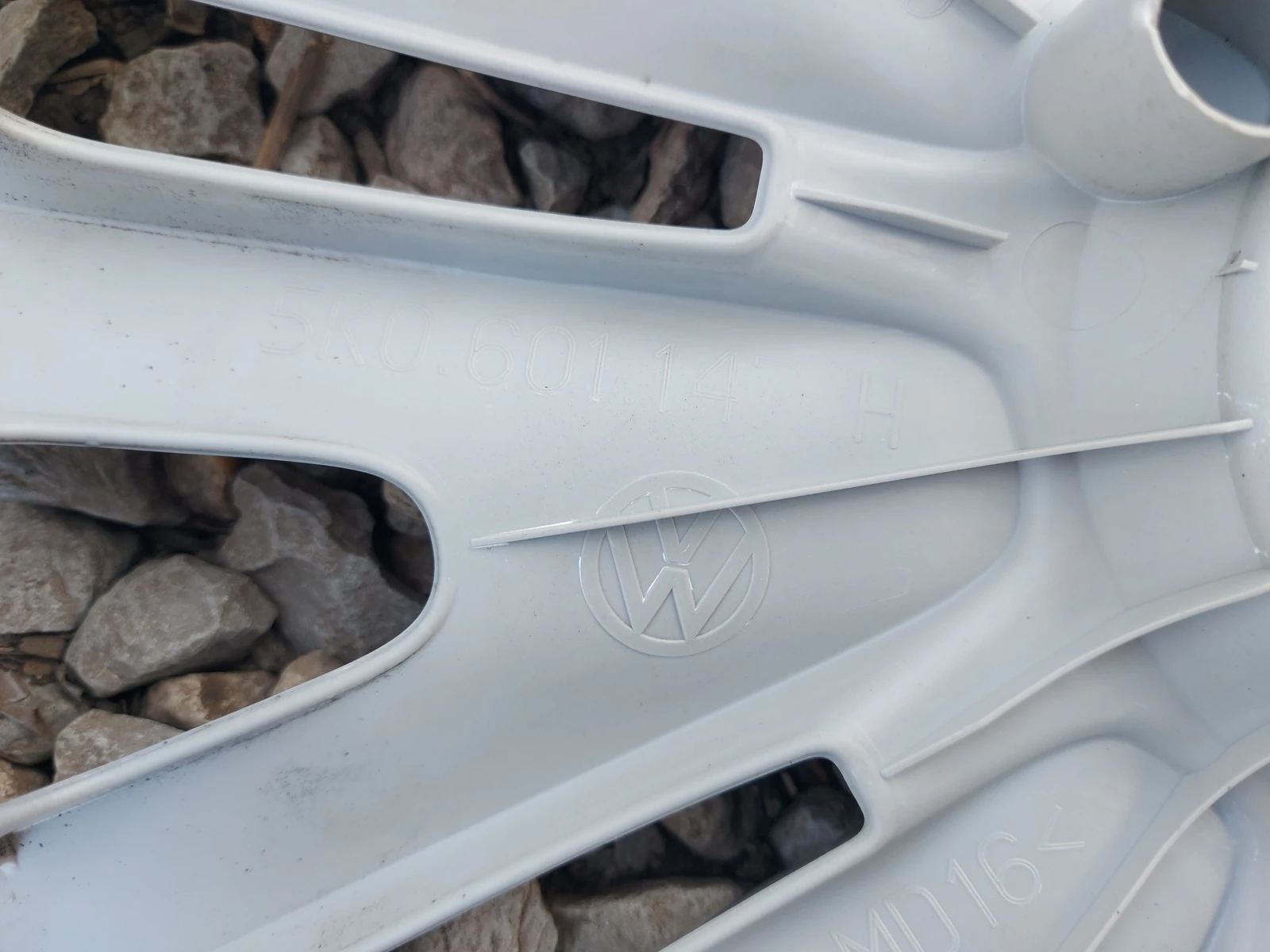   VW 15   | Mobile.bg   6