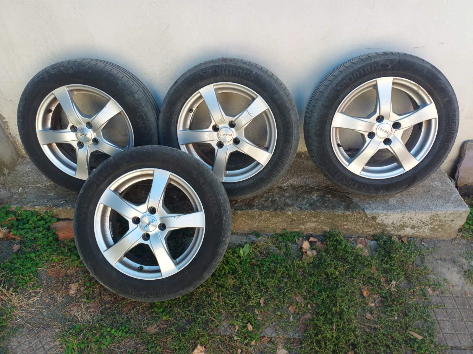 Гуми с джанти Vredestein 190/60R15