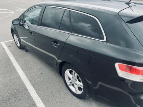 Toyota Avensis 1.8 бензин 147 коня, снимка 13