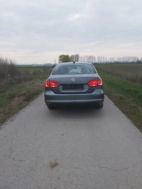 VW Jetta 1.6 HDI - 5700 € / 11148.23 лв. - 14035916 6