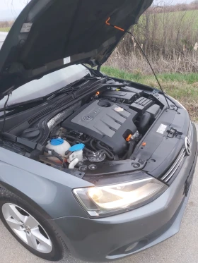 VW Jetta 1.6 HDI - 5700 € / 11148.23 лв. - 14035916 12