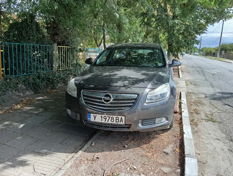 Opel Insignia 2000 160kc, снимка 3 - Автомобили и джипове - 47385067