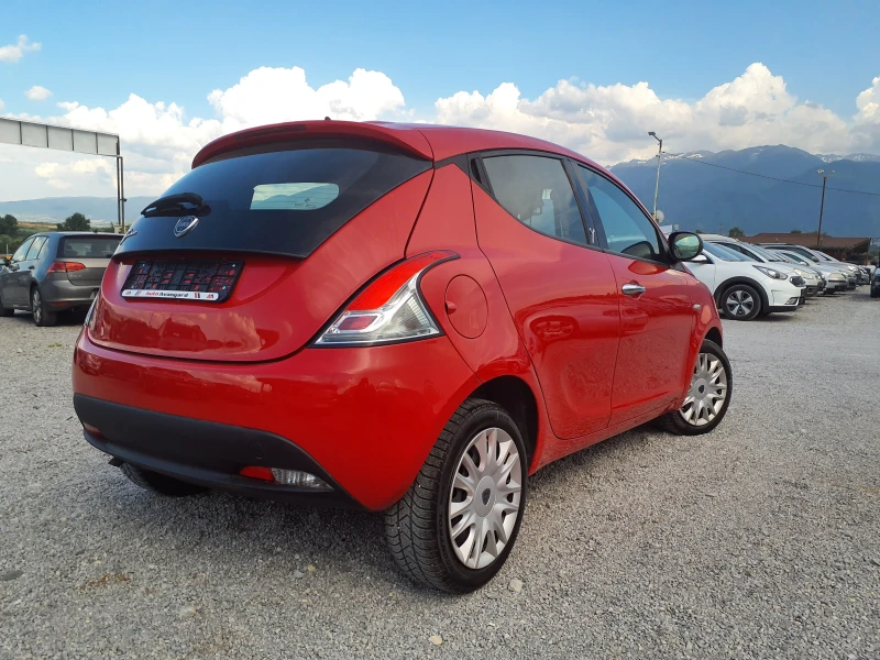 Lancia Ypsilon 1.2I -70к.с, снимка 4 - Автомобили и джипове - 47811811