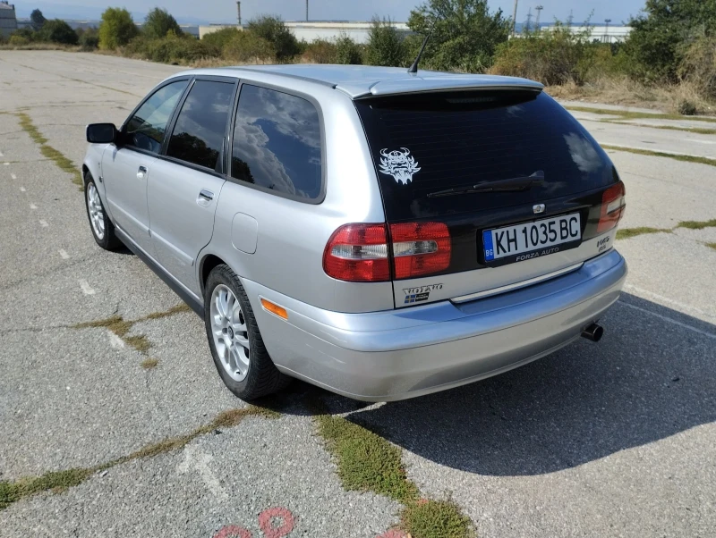 Volvo V40 V-40, снимка 5 - Автомобили и джипове - 48466316