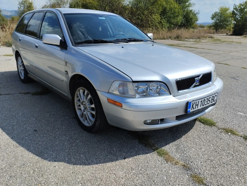 Volvo V40 V-40, снимка 2 - Автомобили и джипове - 48466316