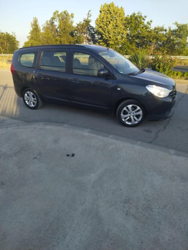 Dacia Lodgy, снимка 3 - Автомобили и джипове - 48523679