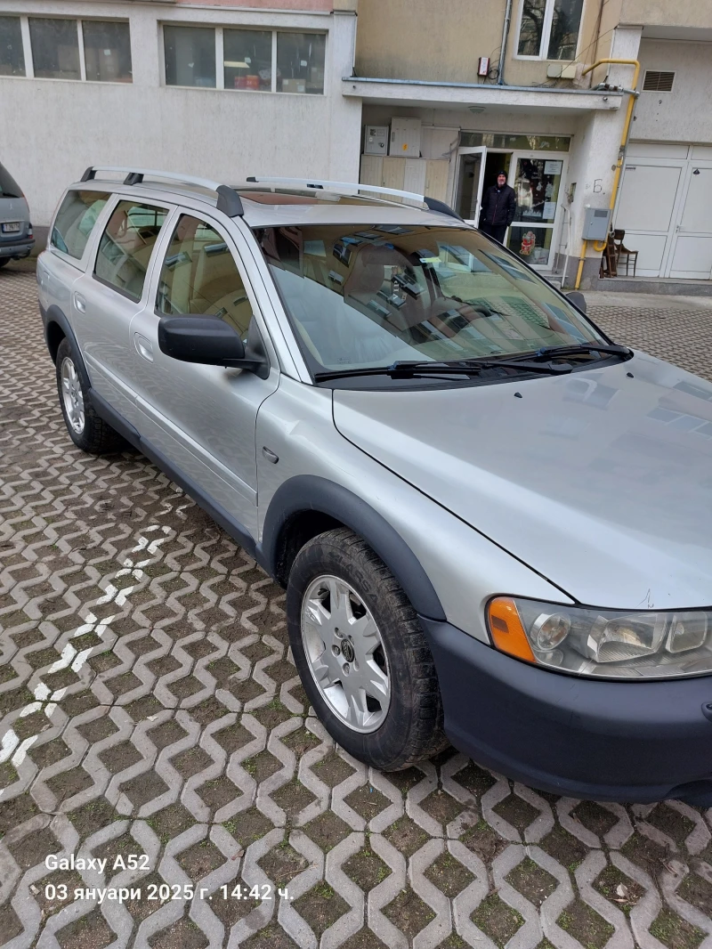 Volvo Xc70 2.4 AWD , снимка 6 - Автомобили и джипове - 48537151