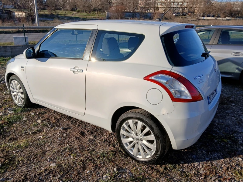 Suzuki Swift 1.3 DDIS, снимка 4 - Автомобили и джипове - 48680503