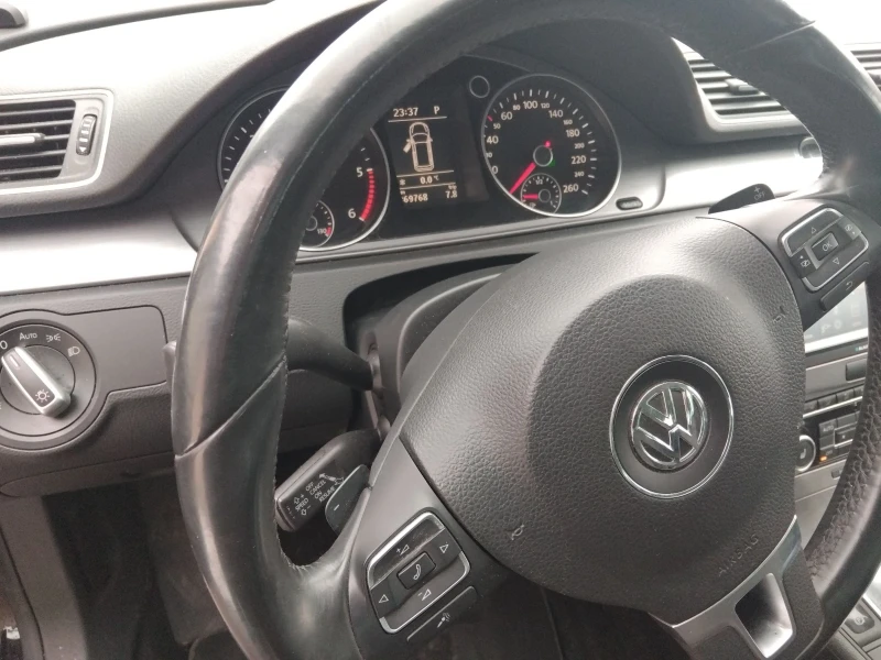 VW Passat 2.0 TDI 4х4 DSG, снимка 10 - Автомобили и джипове - 49421825