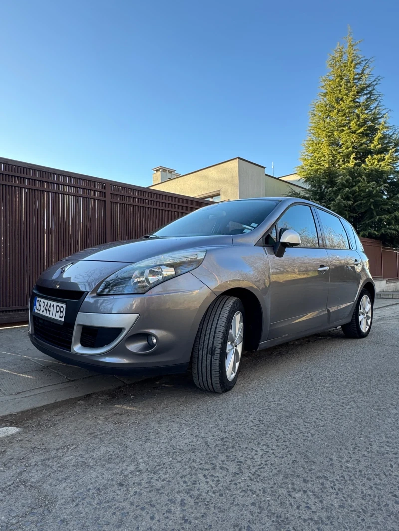 Renault Scenic, снимка 9 - Автомобили и джипове - 49590201