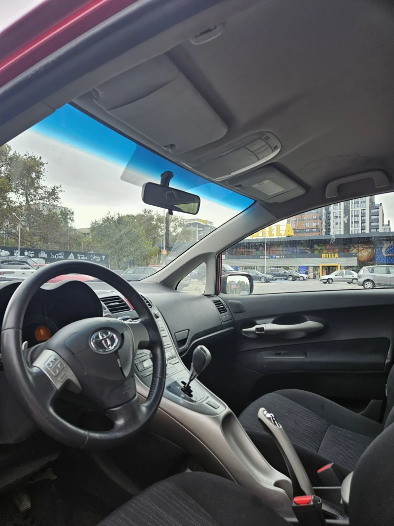 Toyota Auris, снимка 5 - Автомобили и джипове - 52461572