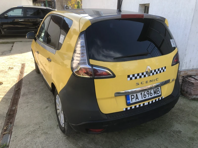 Renault Scenic, снимка 2 - Автомобили и джипове - 52505588