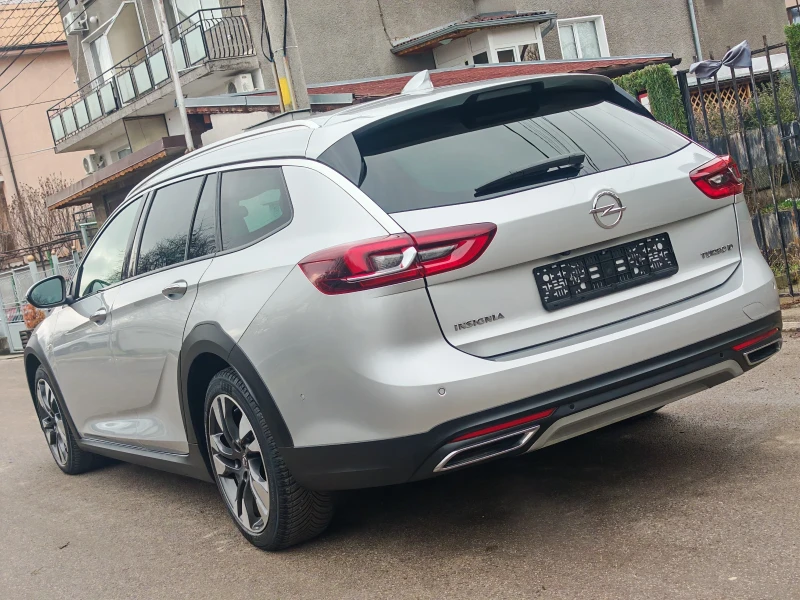 Opel Insignia Insignia COUNTRY TOURER//TOP//FULL// Пано./Камера/, снимка 7 - Автомобили и джипове - 53386819