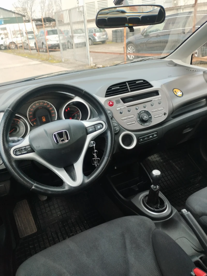 Honda Jazz 1.4  бензин климатроник., снимка 7 - Автомобили и джипове - 53497756