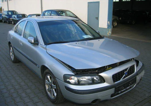 Volvo S60 2.4 D5, снимка 5 - Автомобили и джипове - 12813118