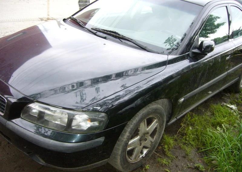 Volvo S60 2.4 D5, снимка 3 - Автомобили и джипове - 12813118