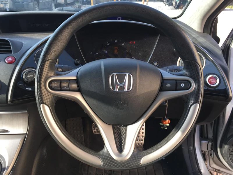 Honda Civic 2.2 CTDI, снимка 7 - Автомобили и джипове - 18945665