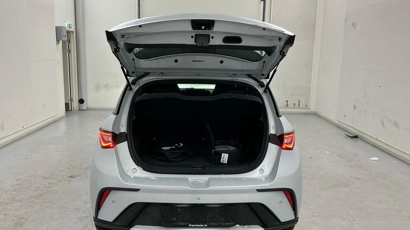 BYD Dolphin 60kWh Comfort, снимка 11 - Автомобили и джипове - 53985237