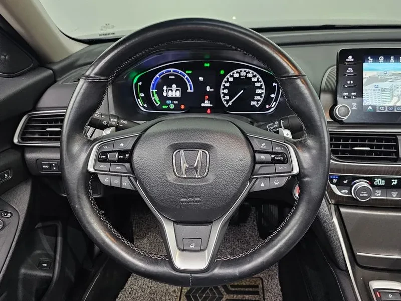 Honda Accord 2.0 Hybrid - САМО 30% АВАНС!, снимка 13 - Автомобили и джипове - 55440340