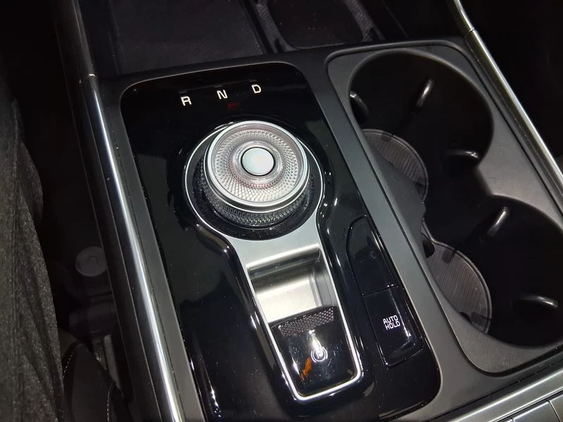 Kia Carnival 3.5 270 hp Automatic, снимка 17 - Автомобили и джипове - 55754014