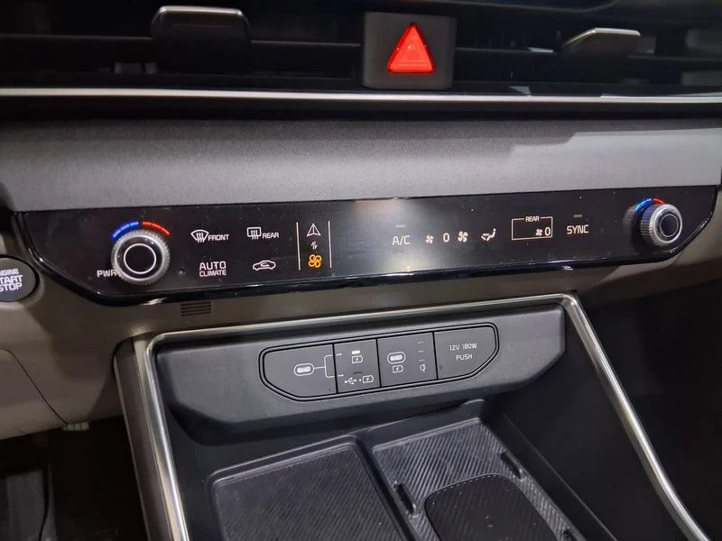 Kia Carnival 3.5 270 hp Automatic, снимка 16 - Автомобили и джипове - 55754014