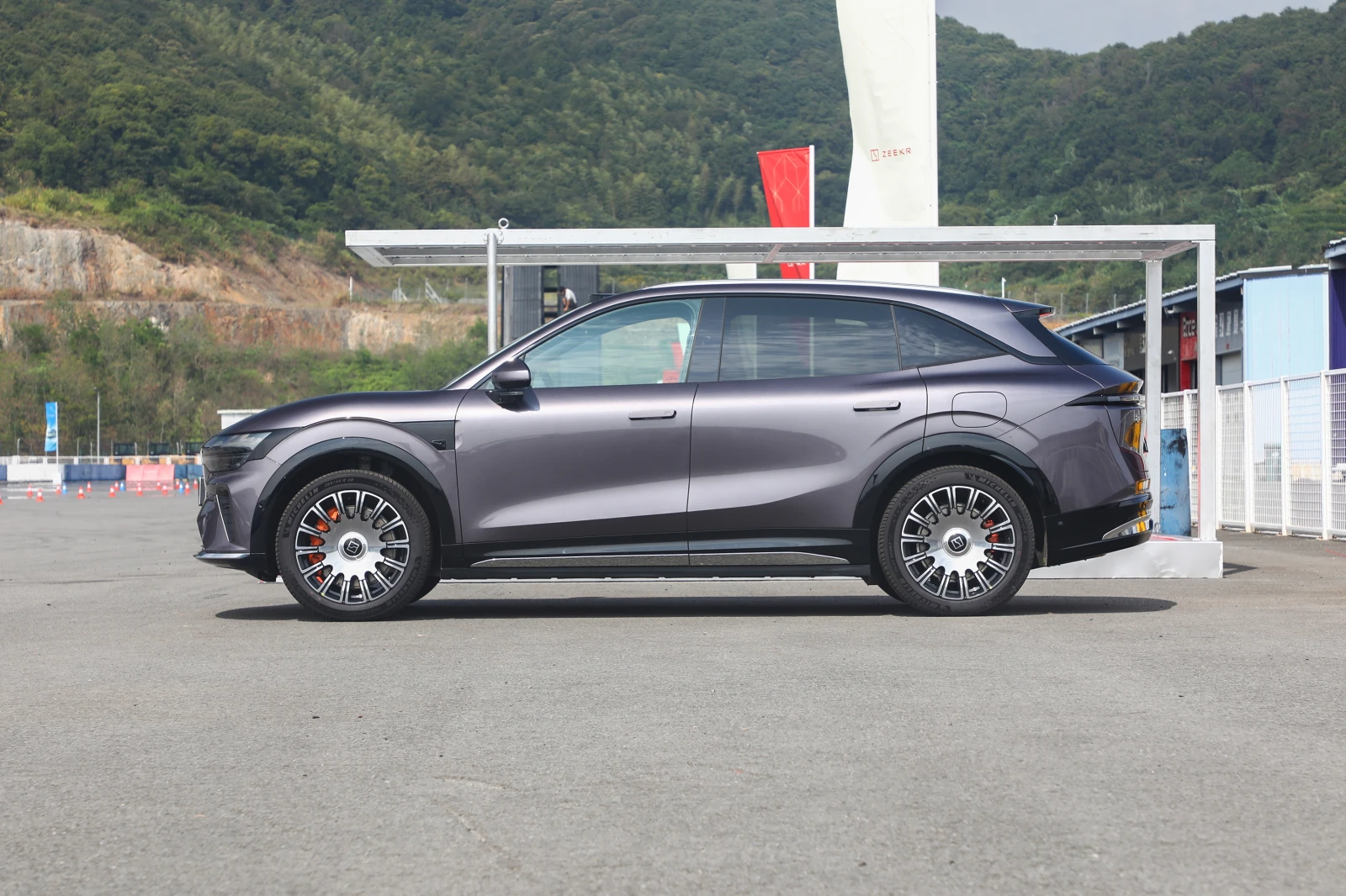 Brilliance FRV Zeekr 7X | Mobile.bg � ����������� 10