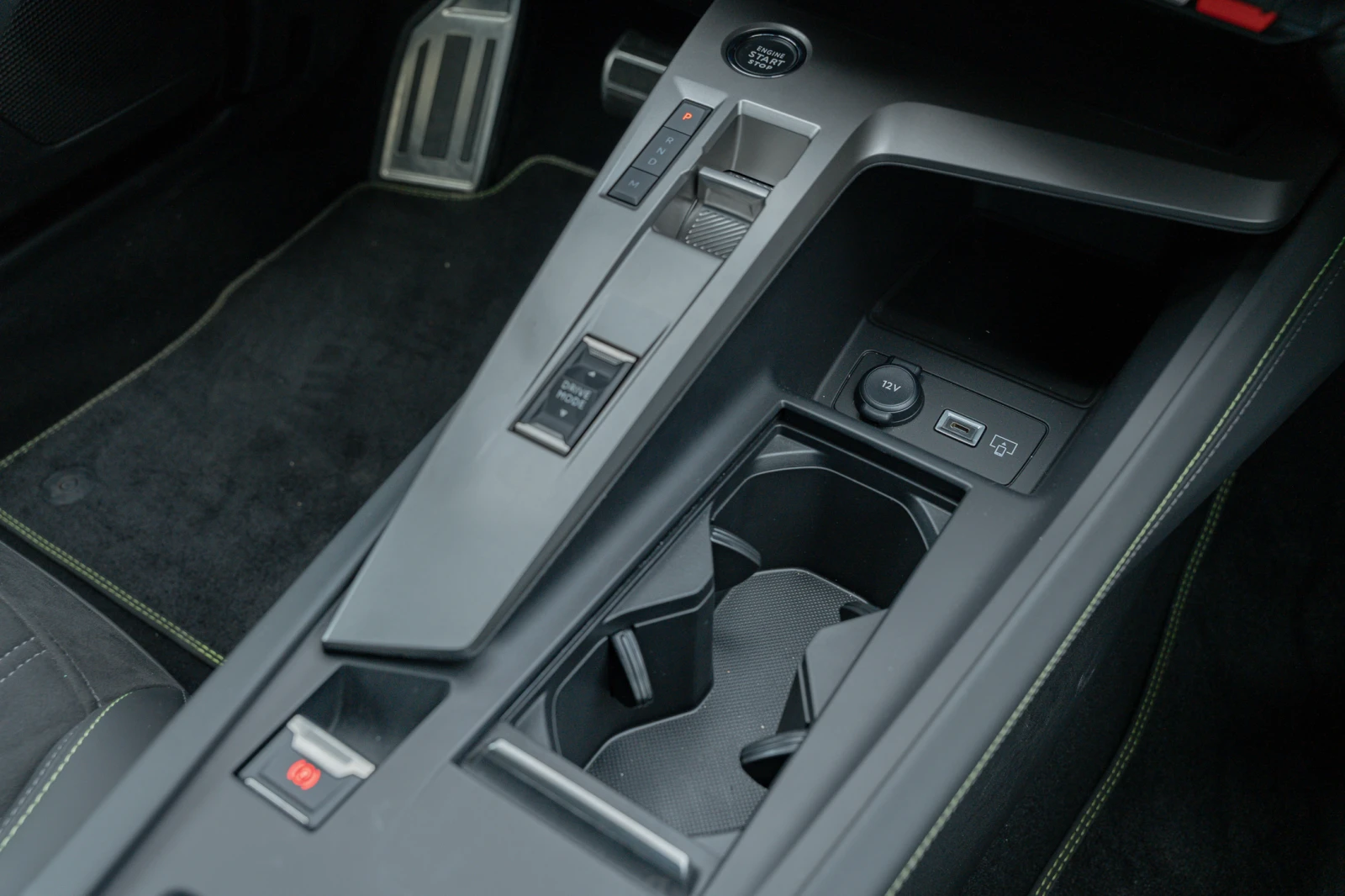 Peugeot 408 GT-LINE/1.2-PURETECH/131HP/360/NAVI/TSR/AMBIENT | Mobile.bg   16