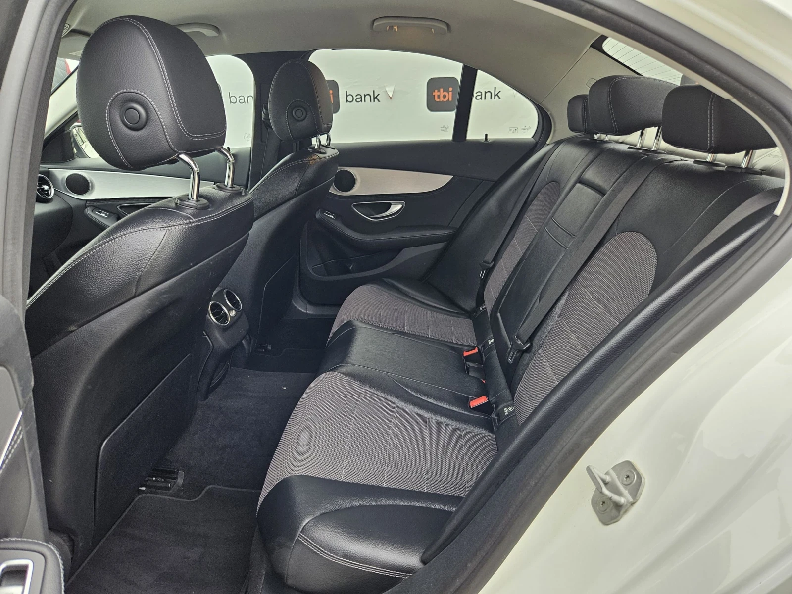 Mercedes-Benz C 220 2.2CDI-170кс= АВТОМАТ= LED= KEYLESS= NAVI - изображение 9