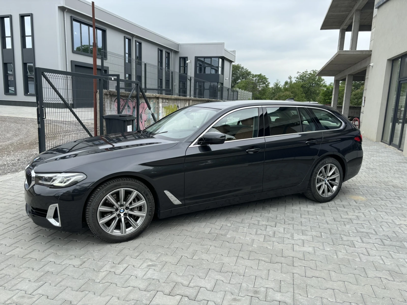 BMW 530 Xdrive LUXURY LINE  - изображение 4