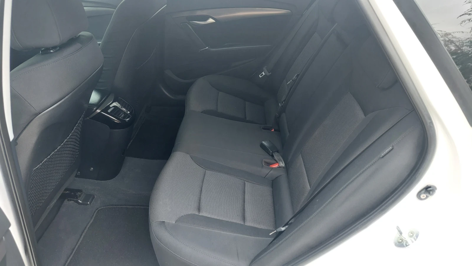 Hyundai I40 1.7 NAVI KAMERA kayless  - изображение 10