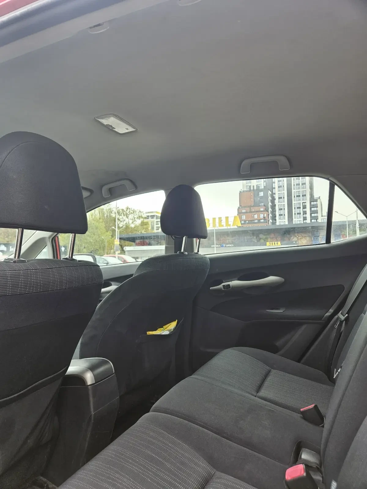 Toyota Auris  - изображение 8