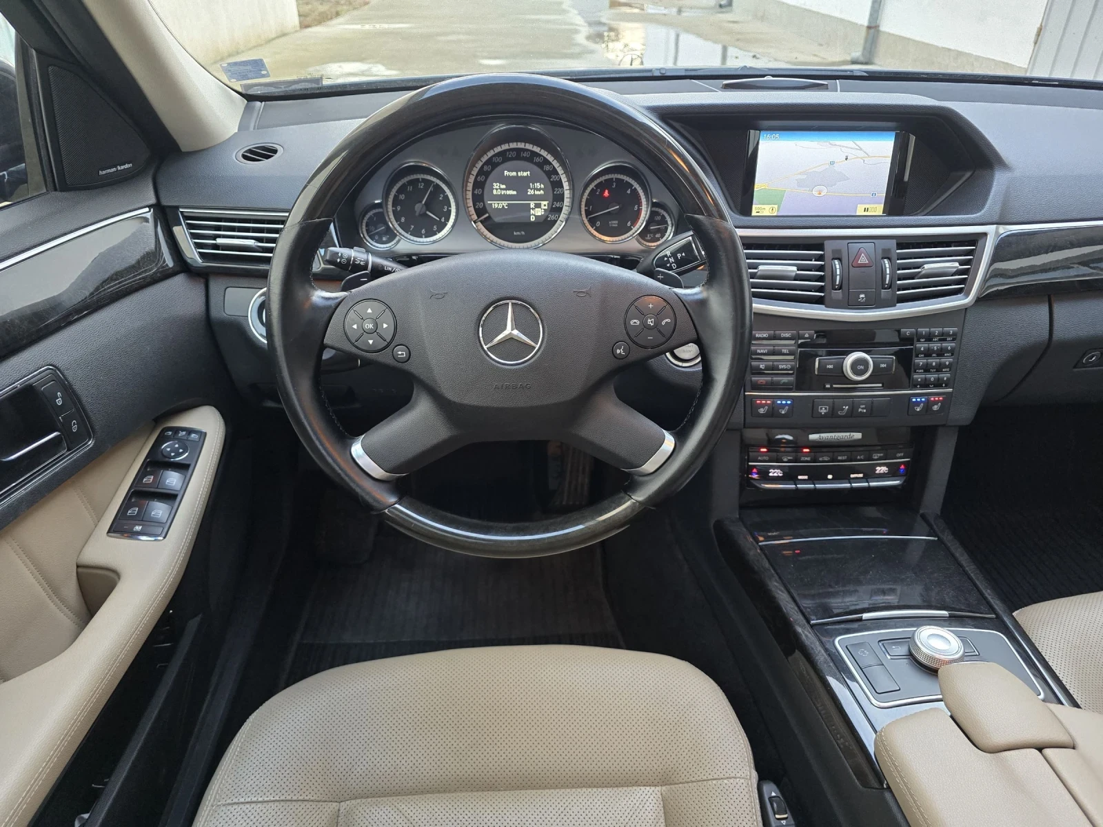 Mercedes-Benz E 350 EXECUTIVE ПАКЕТ FULL ЕКСТРИ 4 МЕСТНА КАТО НОВА - изображение 9