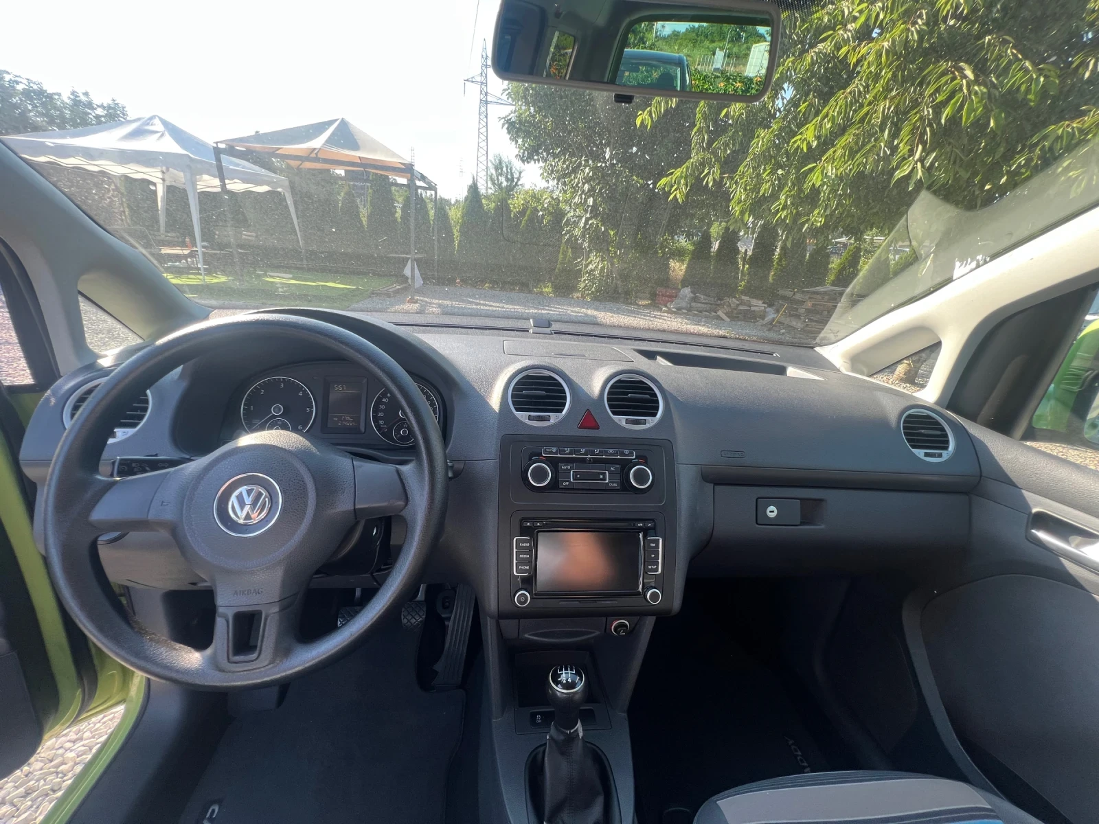 VW Caddy 1.6TDI/102 Пътнически, снимка 9 - Автомобили и джипове - 52828308