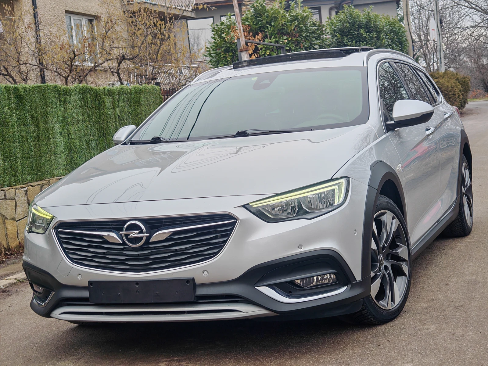Opel Insignia Insignia COUNTRY TOURER//TOP//FULL// ����./������/ | Mobile.bg � ����������� 1