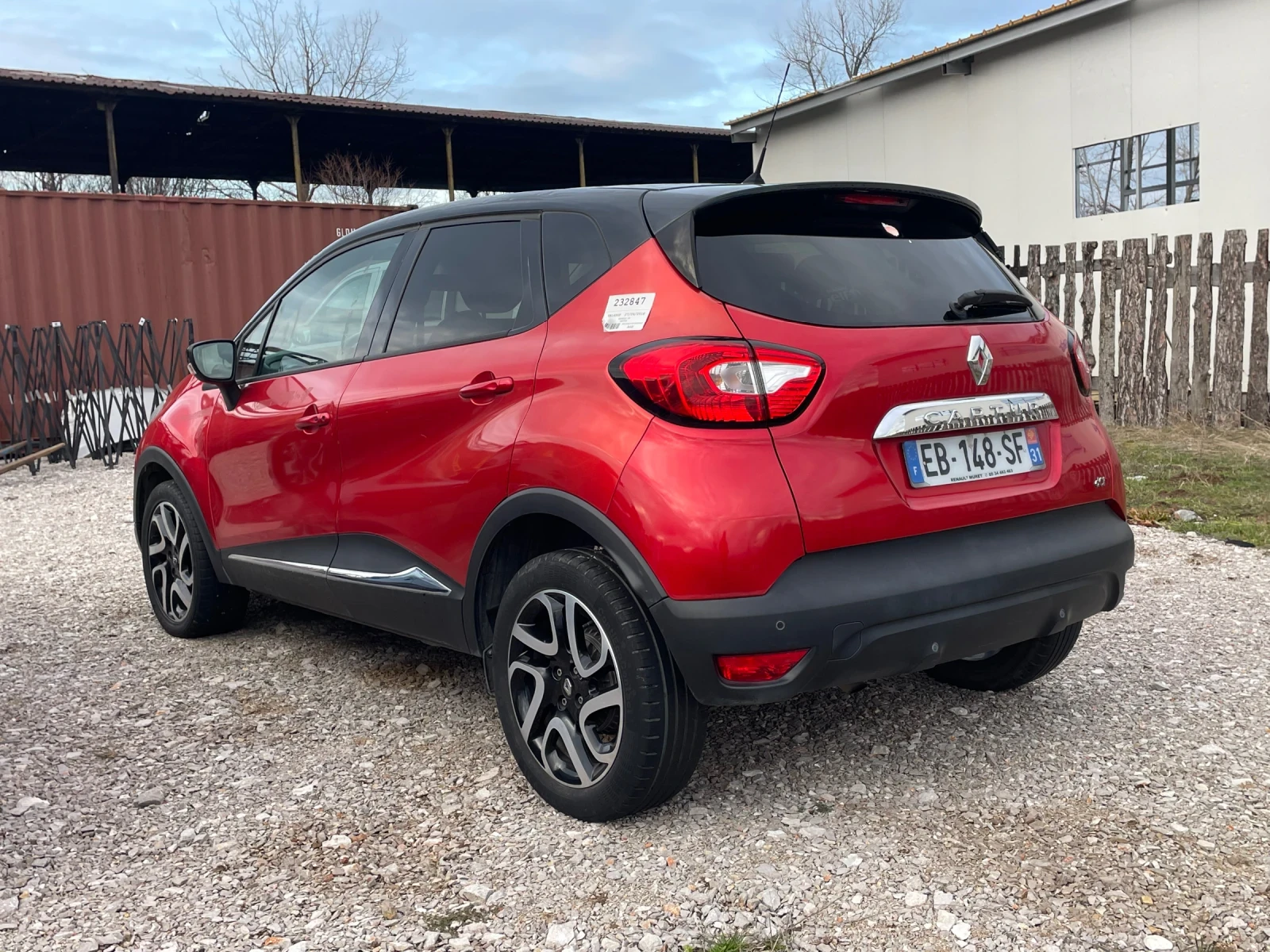 Renault Captur 1.5 dci 90 - изображение 3