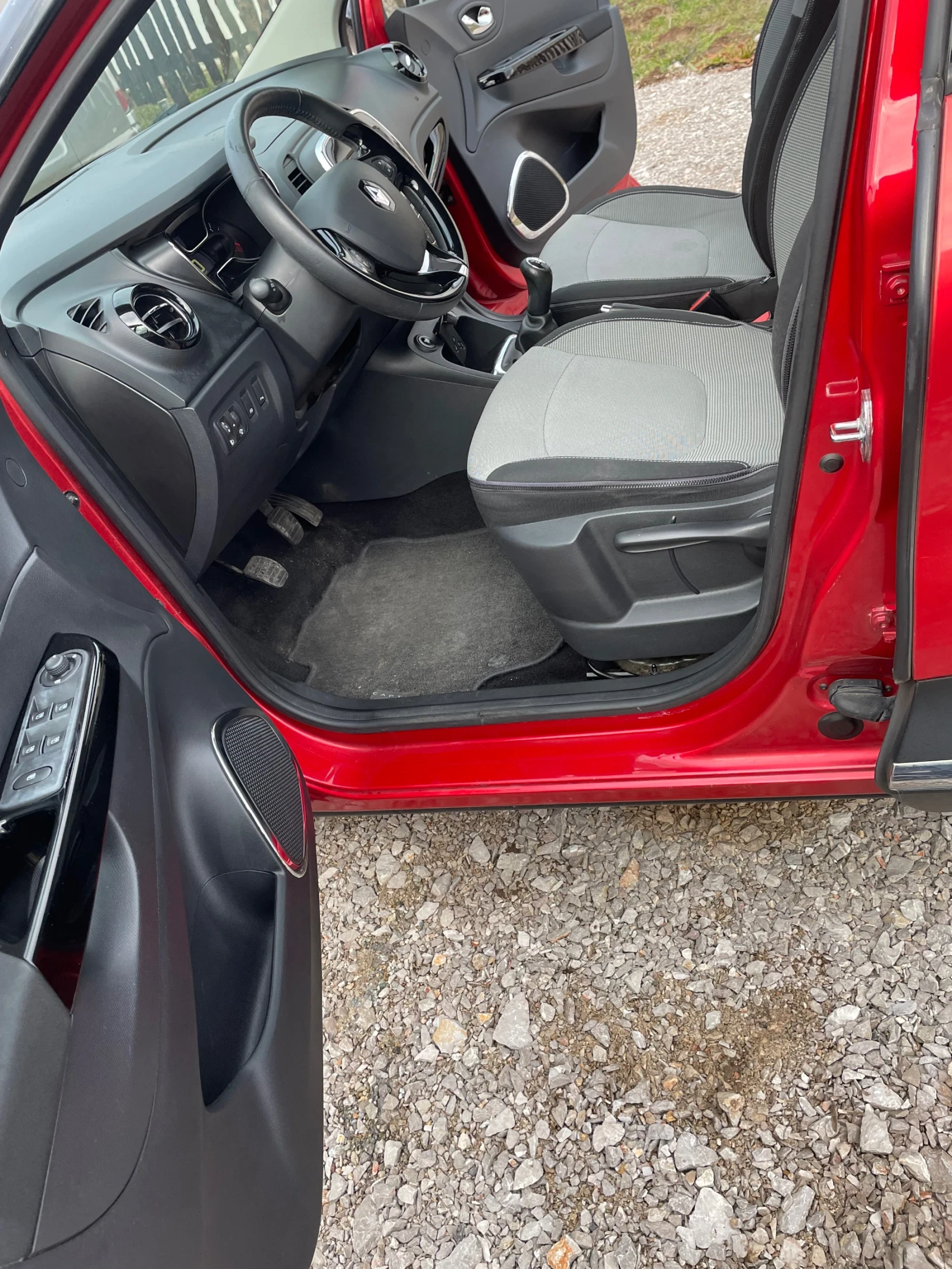 Renault Captur 1.5 dci 90 - изображение 5