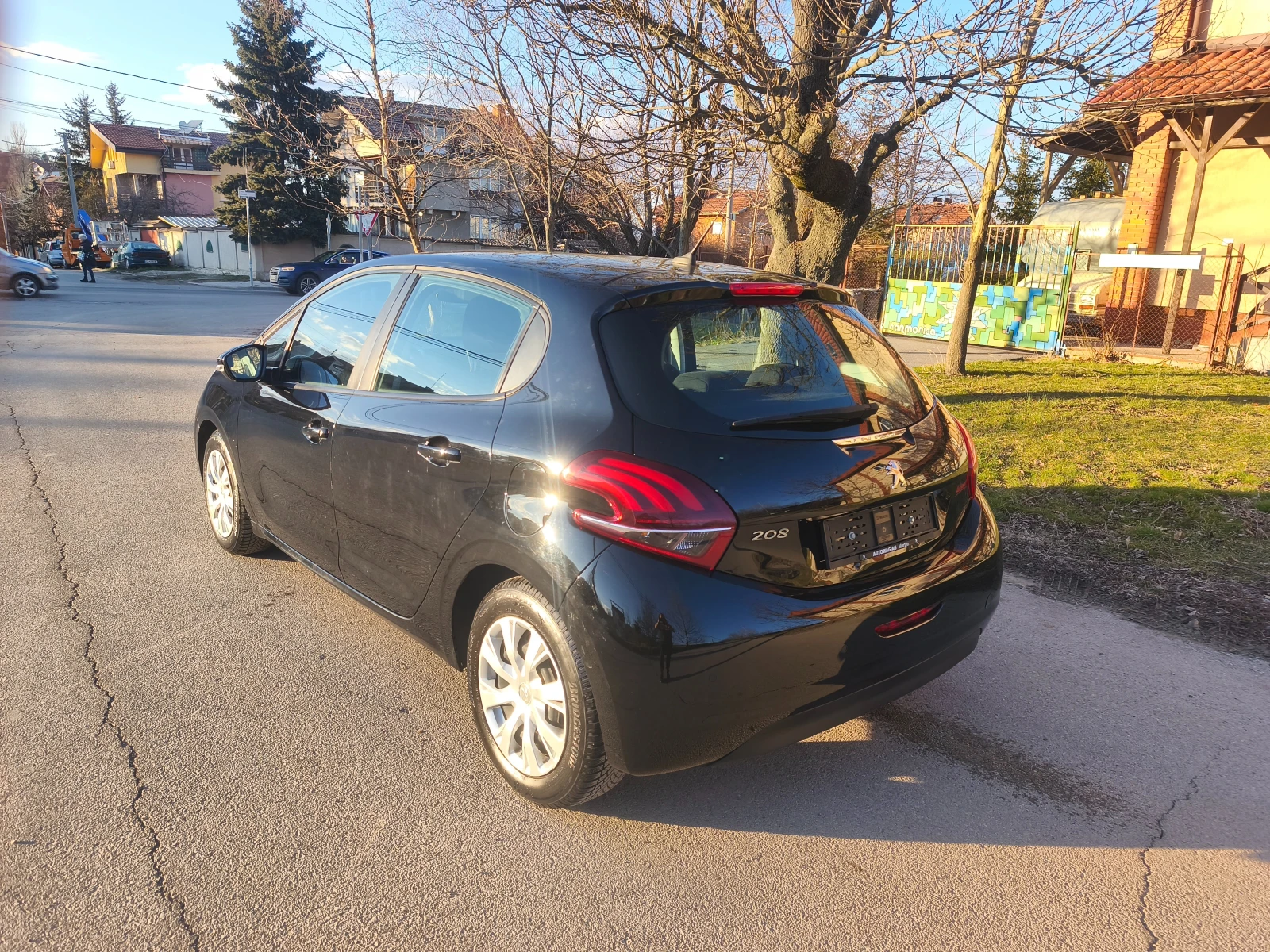 Peugeot 208 1.2i STT Euro6 | Mobile.bg � ����������� 2