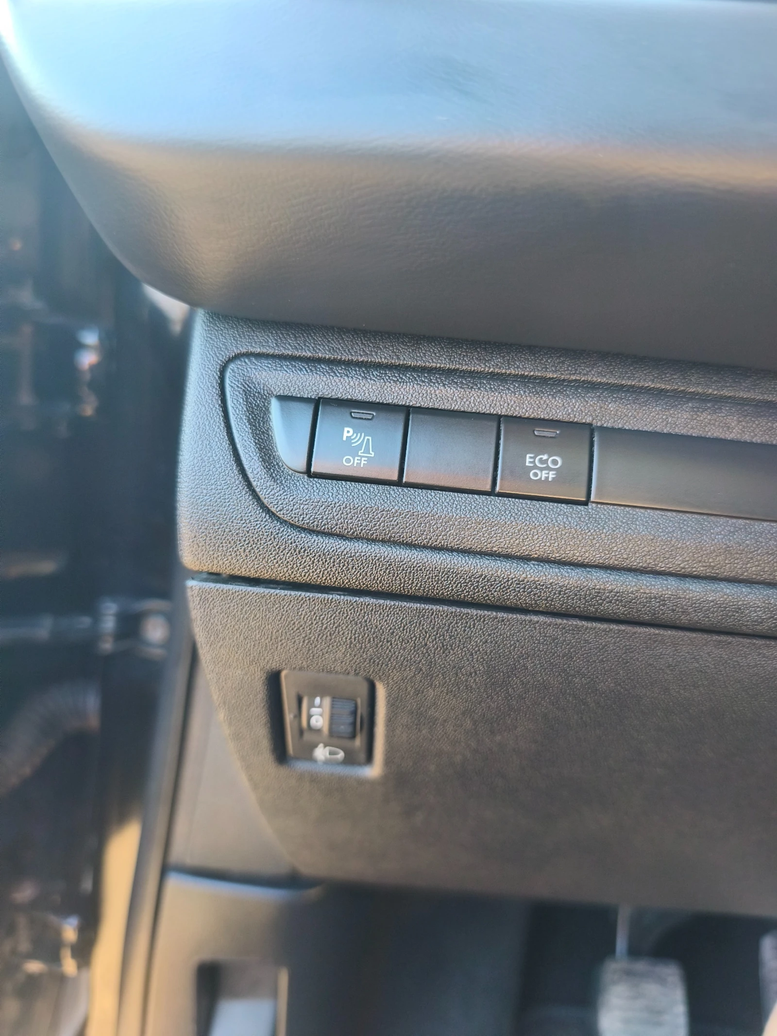 Peugeot 208 1.2i STT Euro6 | Mobile.bg � ����������� 12