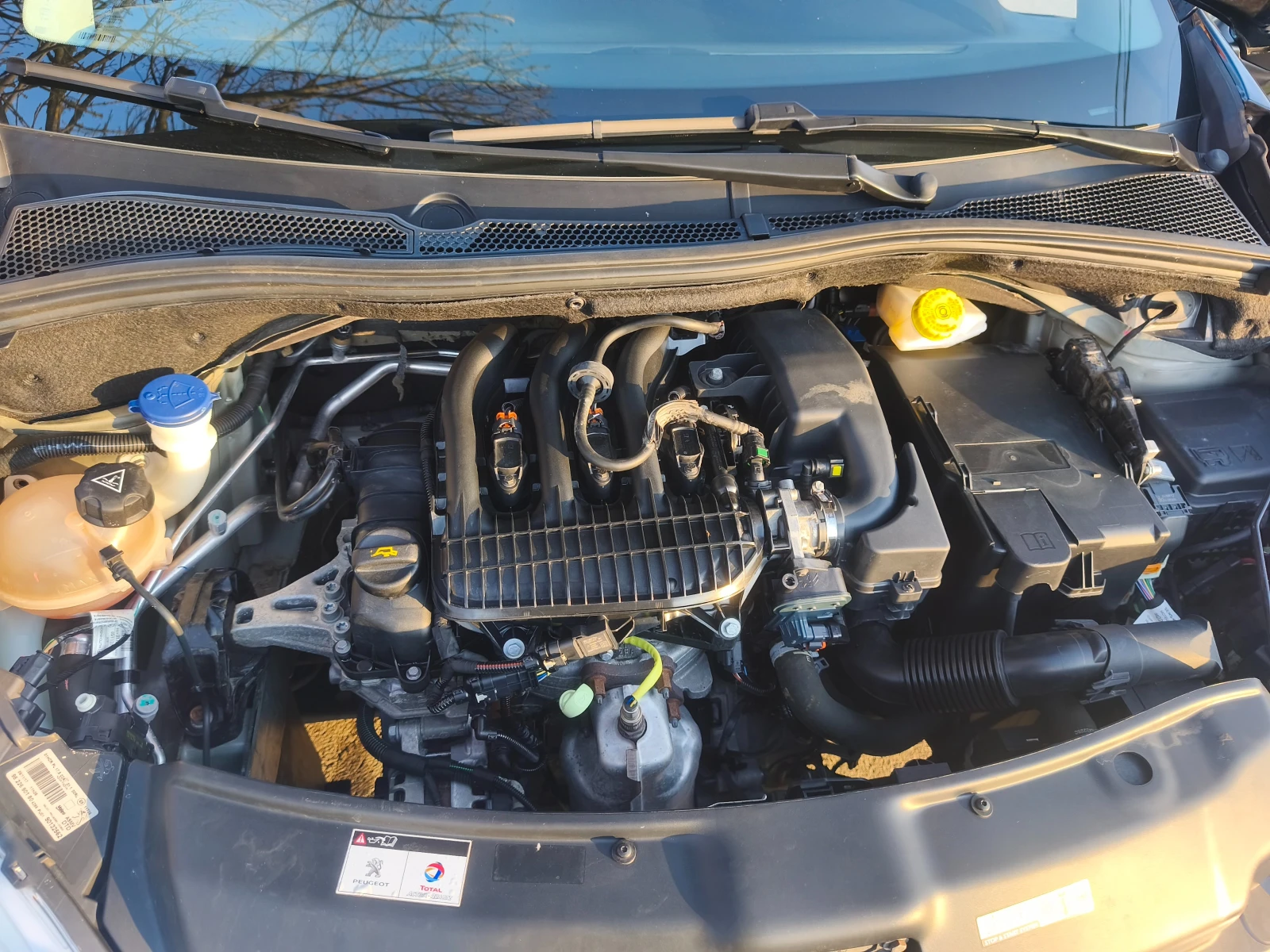 Peugeot 208 1.2i STT Euro6 | Mobile.bg � ����������� 17