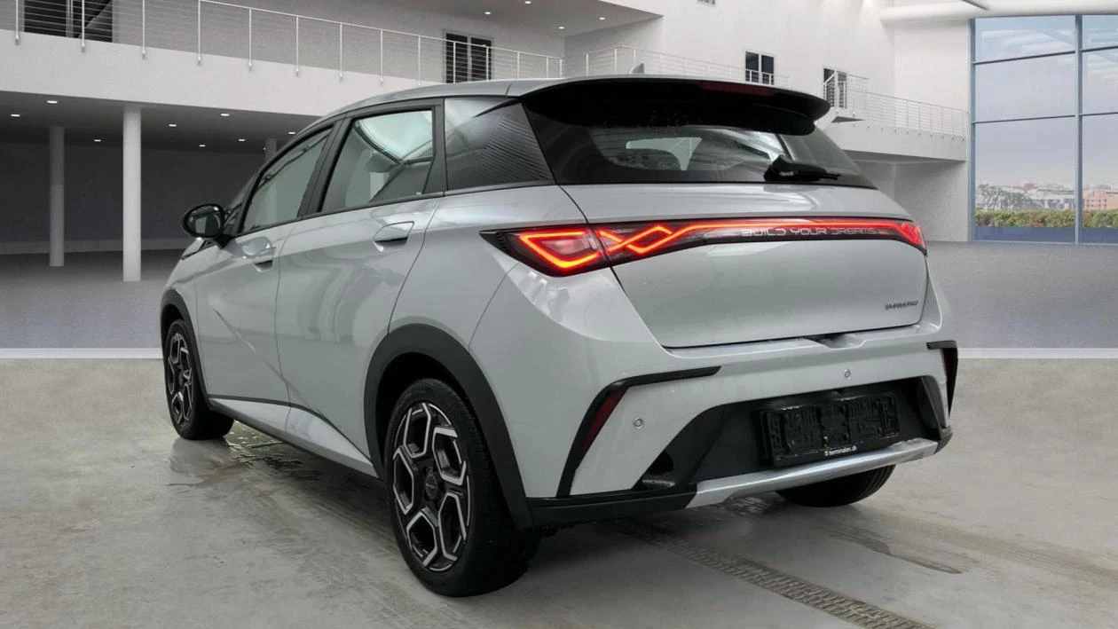 BYD Dolphin 60kWh Comfort, снимка 3 - Автомобили и джипове - 53985237