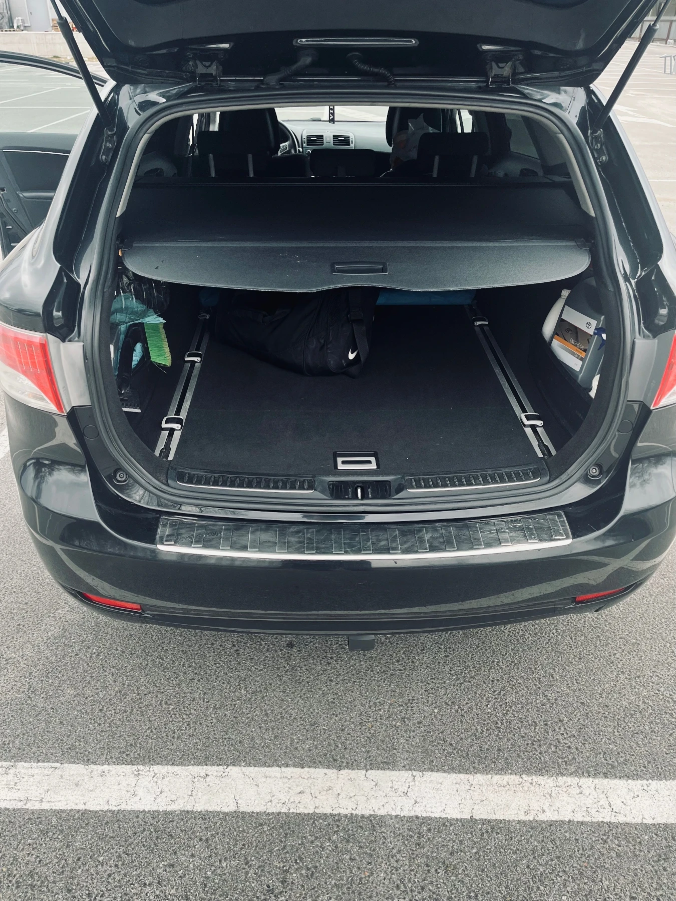 Toyota Avensis 1.8 бензин 147 коня, снимка 6 - Автомобили и джипове - 54058676