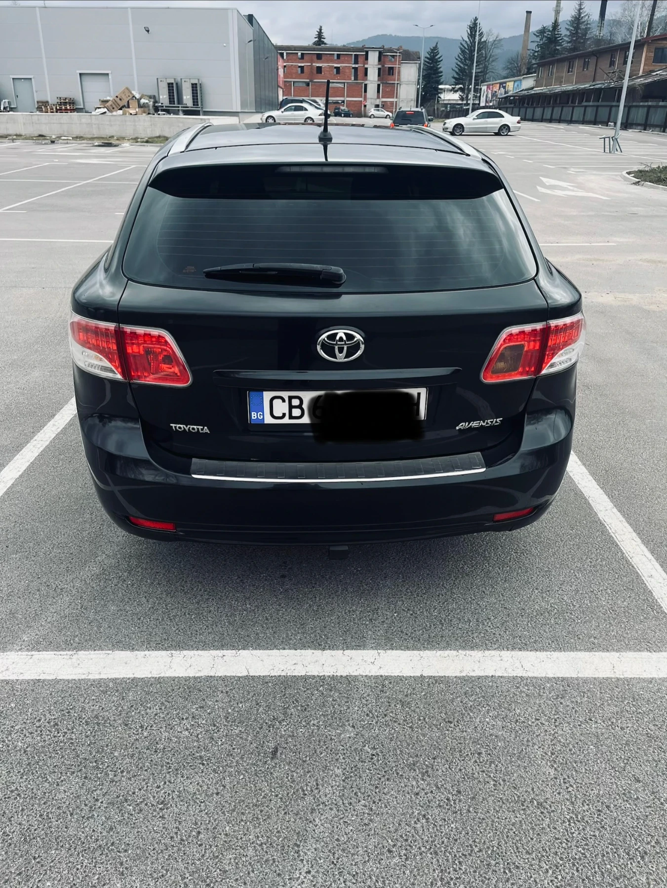 Toyota Avensis 1.8 бензин 147 коня, снимка 4 - Автомобили и джипове - 54058676