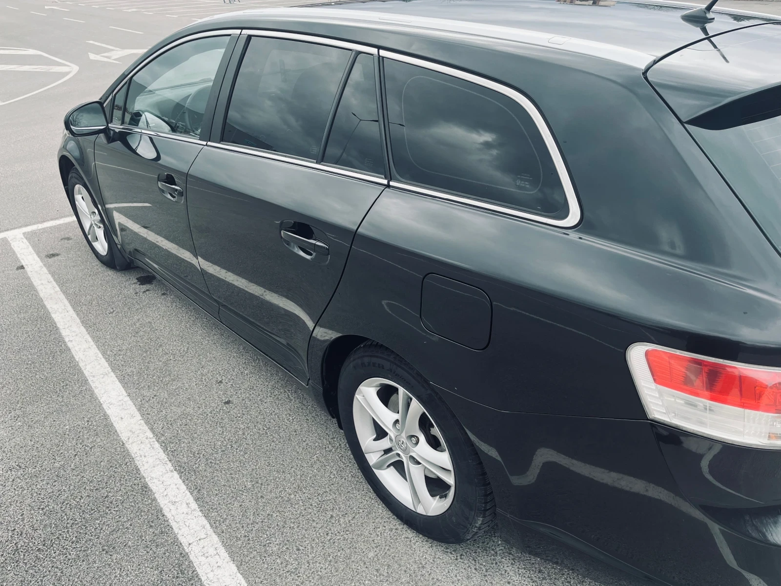 Toyota Avensis 1.8 бензин 147 коня, снимка 13 - Автомобили и джипове - 54058676