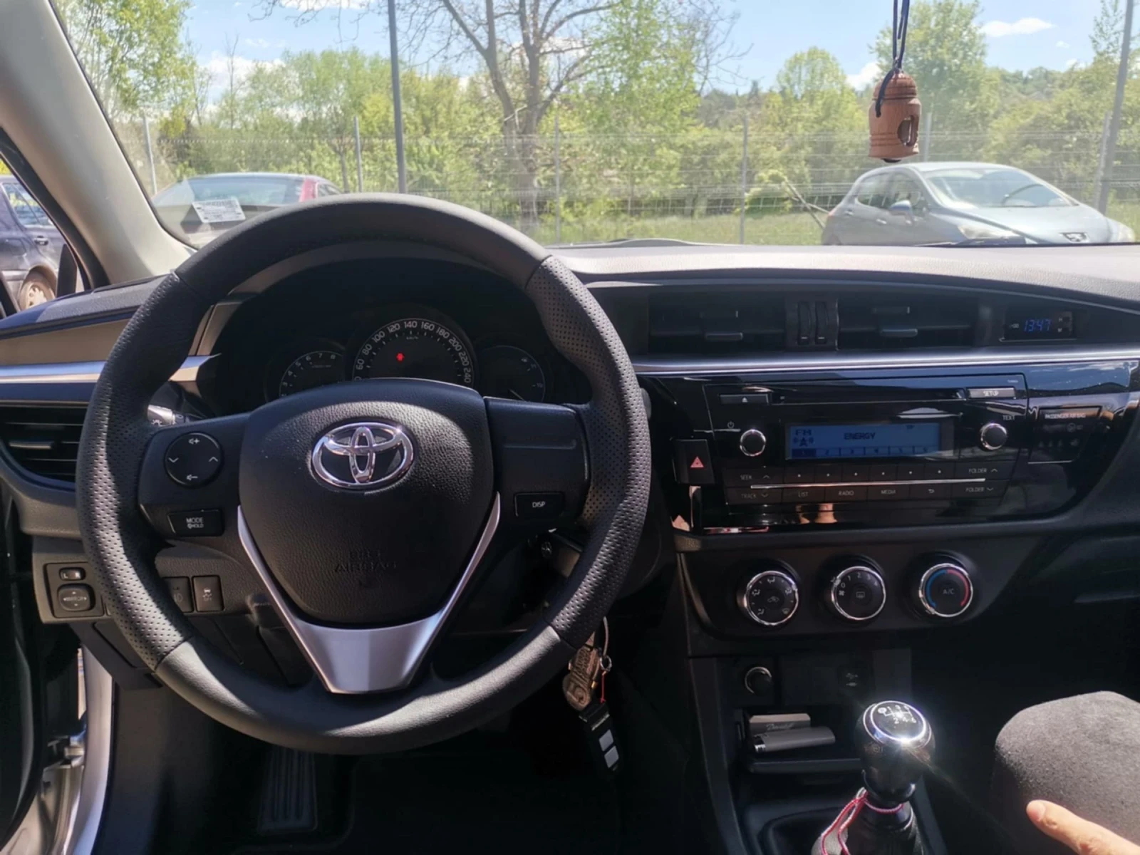 Toyota Corolla Бензин-Газ, снимка 7 - Автомобили и джипове - 54108225