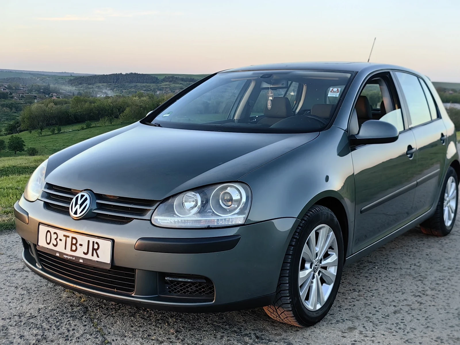VW Golf VW GOLF V 1.9TDI 105KC., снимка 4 - Автомобили и джипове - 54446239