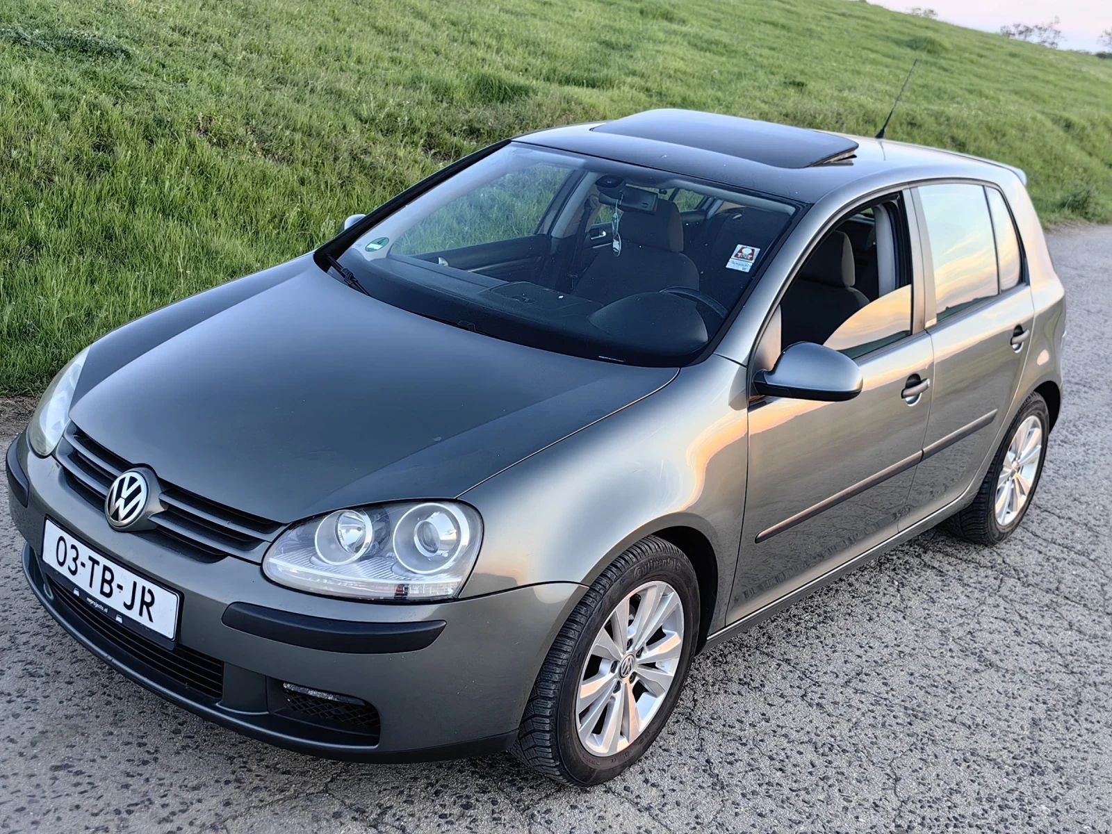 VW Golf VW GOLF V 1.9TDI 105KC.