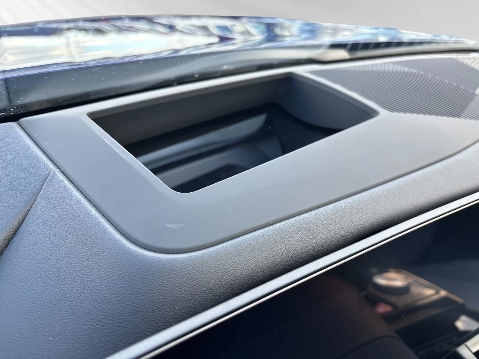 BMW M5 TOURING PLUG-IN HYBRID PANORAMA B&W HEAD-UP | Mobile.bg � ����������� 11